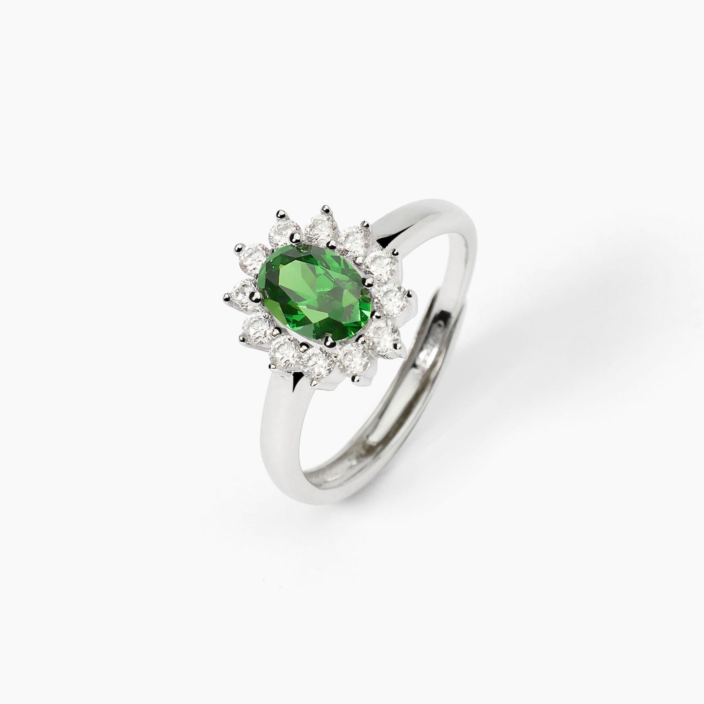 MABINA | Anello in argento con smeraldo sintetico ovale | COOL OR RÉTRO? | 523359