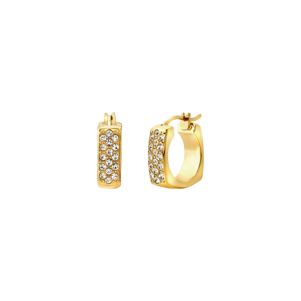 Orecchini hoop Tetra da donna in acciaio inossidabile lucido con finitura PVD oro 14K, impreziositi da un pave' di cristalli che dona luce ed eleganza al design geometrico della collezione.