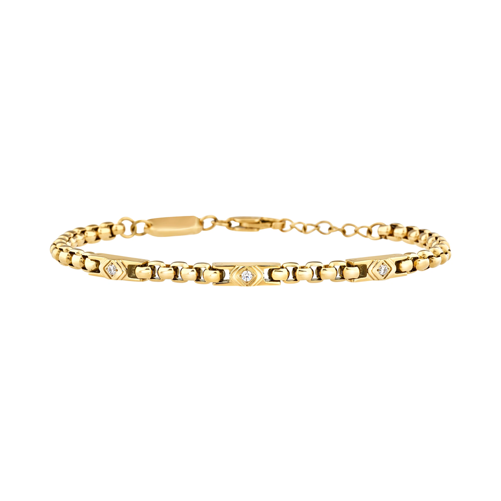 Stessa costruzione del bracciale Eterna TJ4167 â€” tre elementi con cubic zirconia bianco e chiusura a moschettone regolabile â€” qui realizzata con finitura oro PVD 14K al posto dell'acciaio naturale, per una lettura piu' calda dello stesso design.