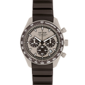 XT10 e' il cronografo Hip Hop con cassa da 42 mm in policarbonato e fiberglass, progettato per chi desidera un orologio sportivo leggero, resistente e performante da indossare ogni giorno.